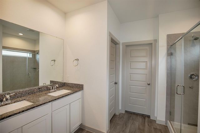 10610 Great Basin Drive, Rosharon, TX 77583