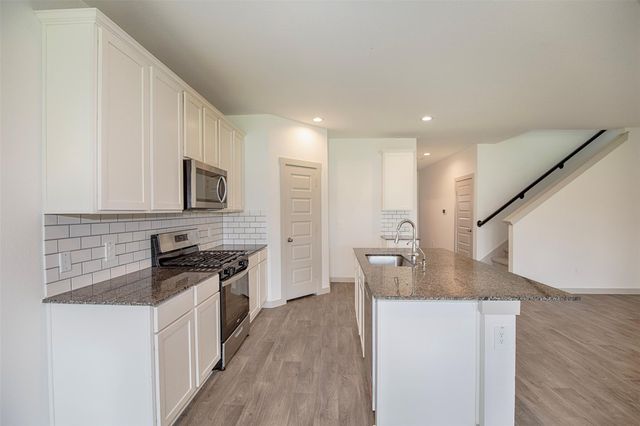10610 Great Basin Drive, Rosharon, TX 77583