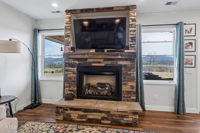 487 Rocky Knob Road, Mountain City, TN 37683