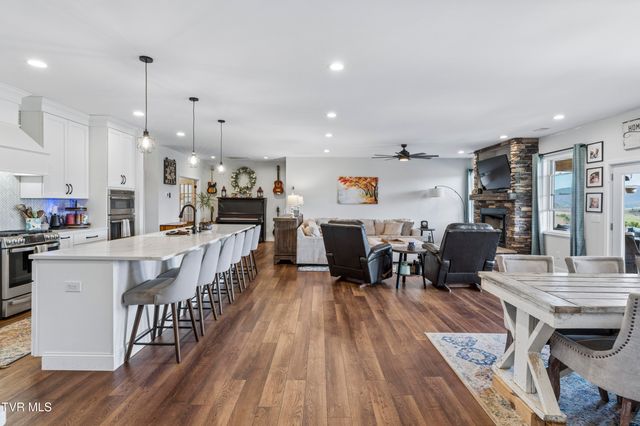487 Rocky Knob Road, Mountain City, TN 37683