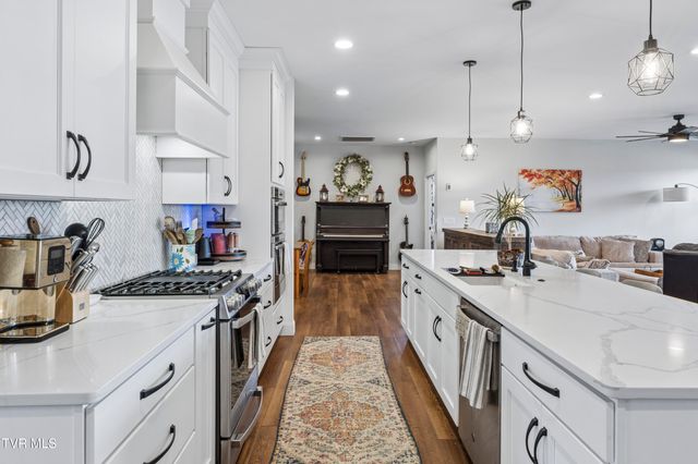 487 Rocky Knob Road, Mountain City, TN 37683