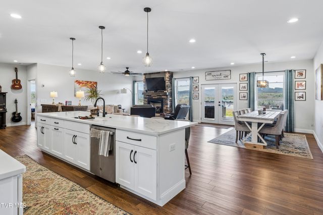 487 Rocky Knob Road, Mountain City, TN 37683
