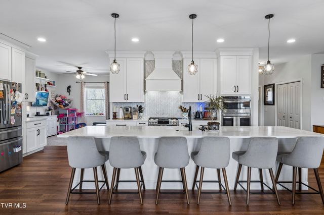 487 Rocky Knob Road, Mountain City, TN 37683