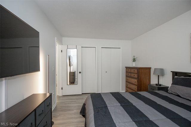 8507 N Akins 102, North Royalton, OH 44133