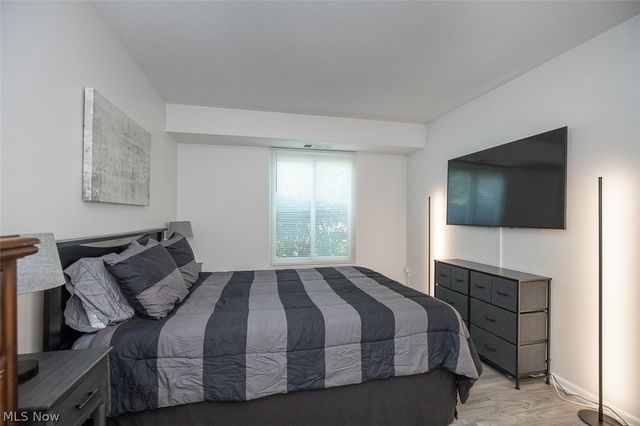 8507 N Akins 102, North Royalton, OH 44133