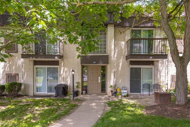 8507 N Akins 102, North Royalton, OH 44133