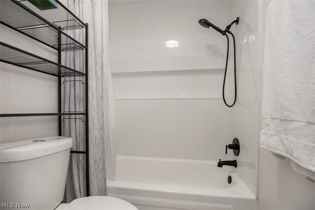8507 N Akins 102, North Royalton, OH 44133