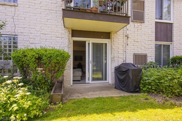 8507 N Akins 102, North Royalton, OH 44133
