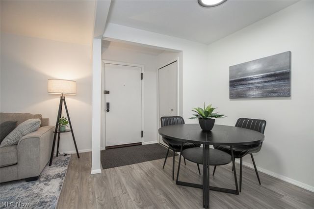 8507 N Akins 102, North Royalton, OH 44133