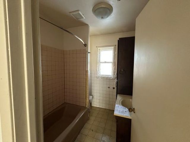 716 Wilcox Street, Joliet, IL 60435