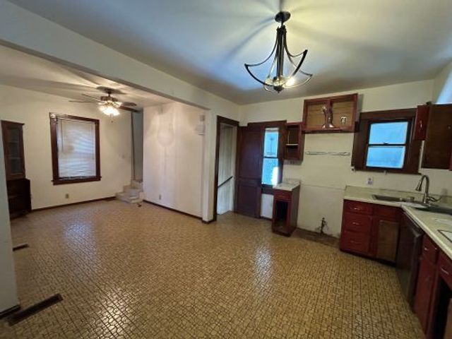 716 Wilcox Street, Joliet, IL 60435