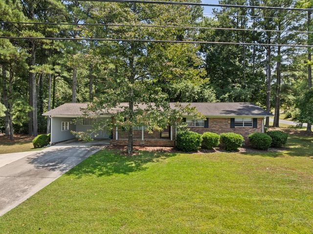 1590 NE Pleasant Grove Drive, Dalton, GA 30721