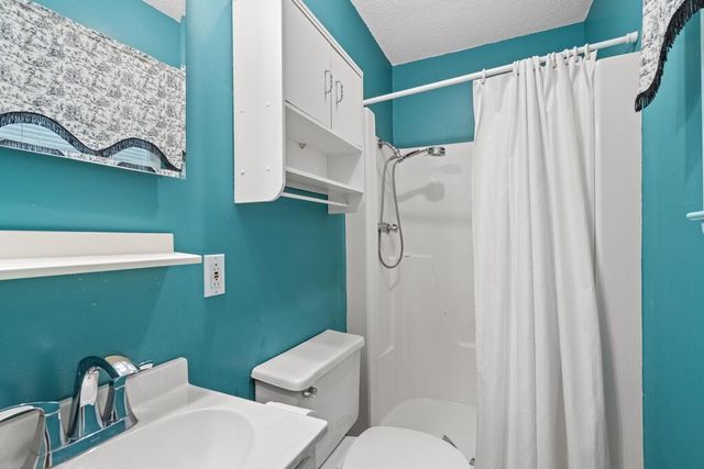 1590 NE Pleasant Grove Drive, Dalton, GA 30721
