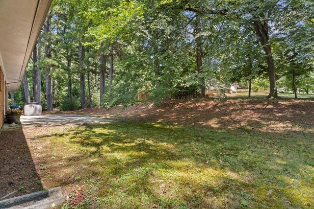 1590 NE Pleasant Grove Drive, Dalton, GA 30721