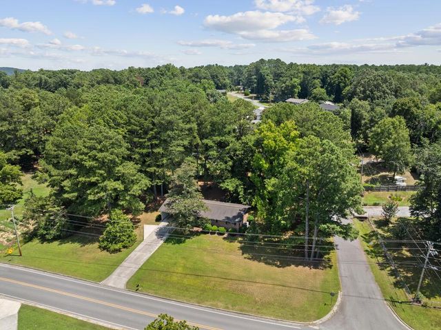1590 NE Pleasant Grove Drive, Dalton, GA 30721