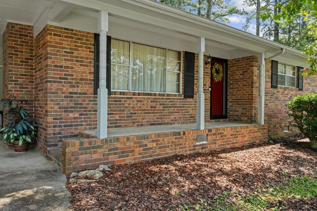1590 NE Pleasant Grove Drive, Dalton, GA 30721