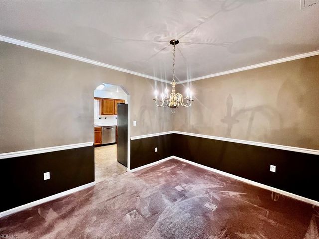 312 Tarneywood DR, Chesapeake, VA 23320