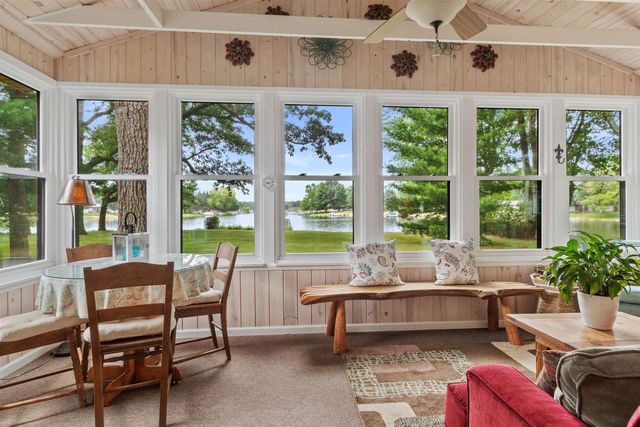 N9291 WHITE BIRCH LANE, Neshkoro, WI 54960