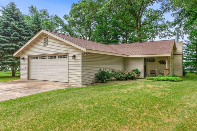 N9291 WHITE BIRCH LANE, Neshkoro, WI 54960