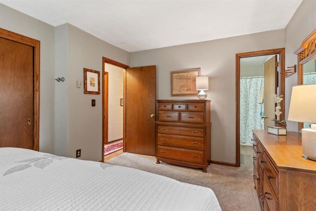 N9291 WHITE BIRCH LANE, Neshkoro, WI 54960