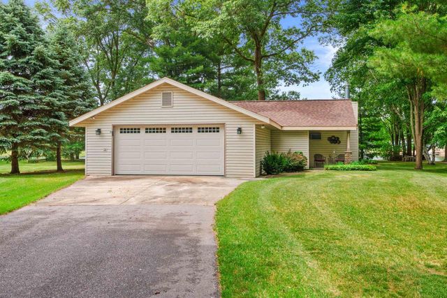 N9291 WHITE BIRCH LANE, Neshkoro, WI 54960
