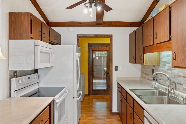 N9291 WHITE BIRCH LANE, Neshkoro, WI 54960