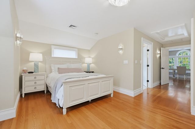 457 Hanlon Rd, Holliston, MA 01746
