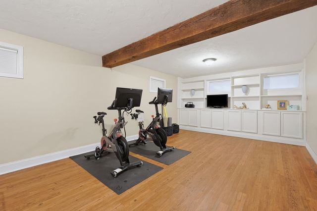 457 Hanlon Rd, Holliston, MA 01746