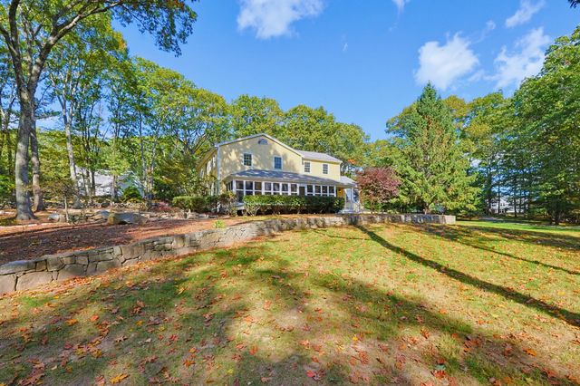 457 Hanlon Rd, Holliston, MA 01746