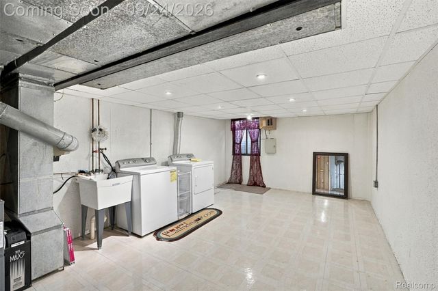 37327 Golfview Drive, Sterling Heights, MI 48312
