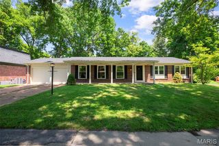 13104 Fourposter Court, St Louis, MO 63146