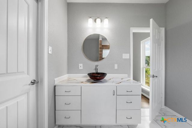 4437 Sandlin Drive, Belton, TX 76513