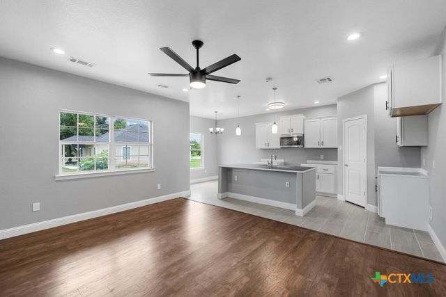 4437 Sandlin Drive, Belton, TX 76513