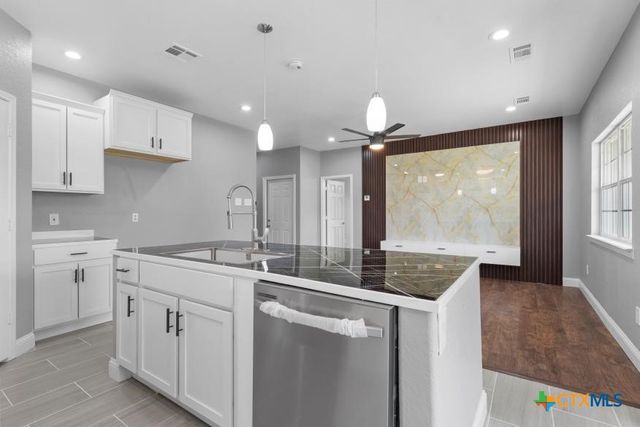 4437 Sandlin Drive, Belton, TX 76513