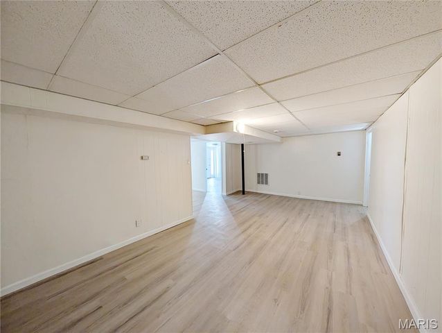 8835 Sumter Drive, St Louis, MO 63136