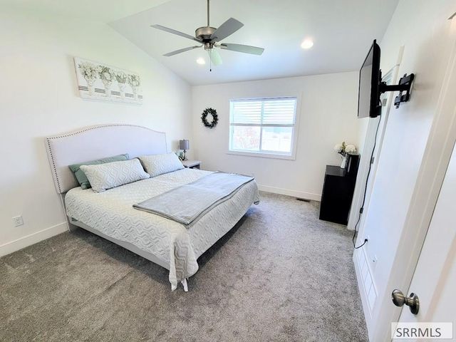 3965 N Barcelona Ave, Idaho Falls, ID 83401