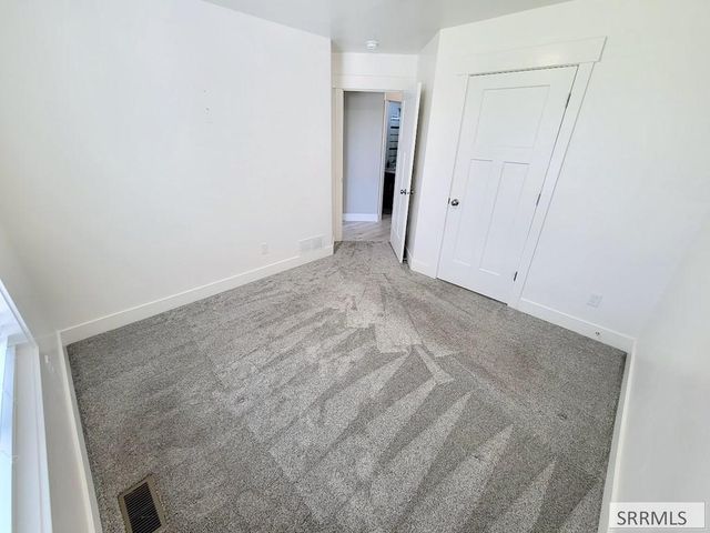 3965 N Barcelona Ave, Idaho Falls, ID 83401