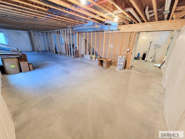 3965 N Barcelona Ave, Idaho Falls, ID 83401