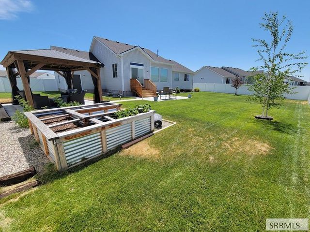 3965 N Barcelona Ave, Idaho Falls, ID 83401