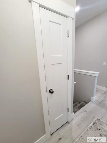 3965 N Barcelona Ave, Idaho Falls, ID 83401