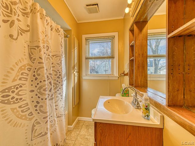 404 Outer Drive, Tecumseh, MI 49286