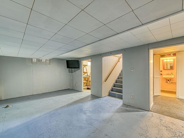 404 Outer Drive, Tecumseh, MI 49286