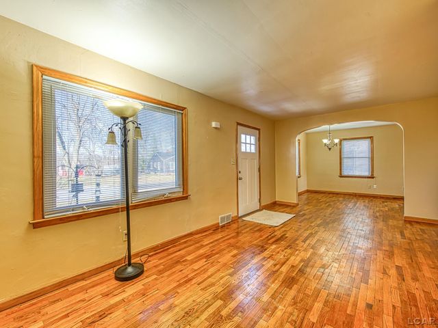 404 Outer Drive, Tecumseh, MI 49286