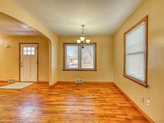 404 Outer Drive, Tecumseh, MI 49286