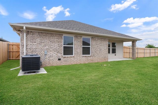 15800 Switchgrass Place, Moore, OK 73170