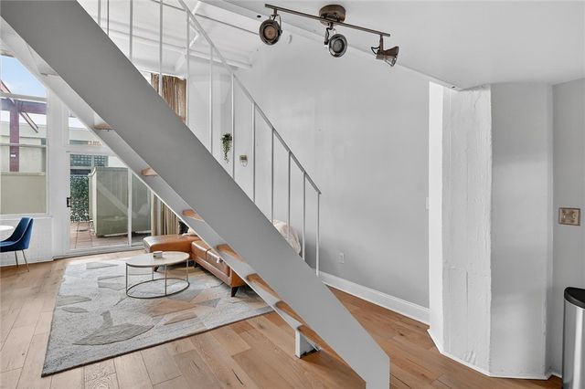 5850 Centre Ave 202, Shadyside, PA 15206