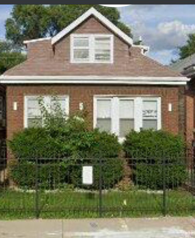 6525 S Fairfield Avenue, Chicago, IL 60629