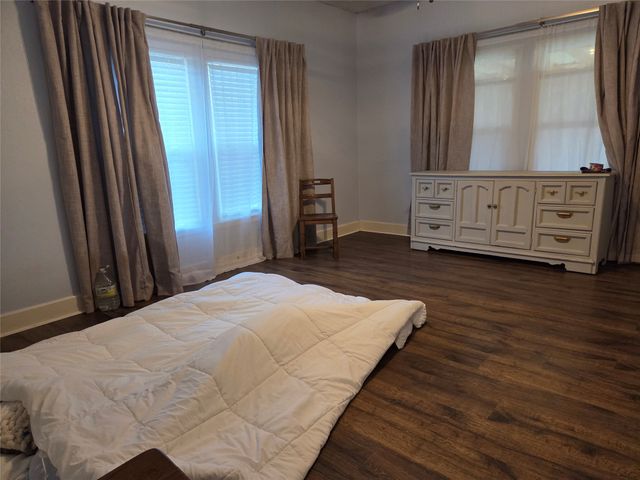 503 W 3rd Street, Cleburne, TX 76033