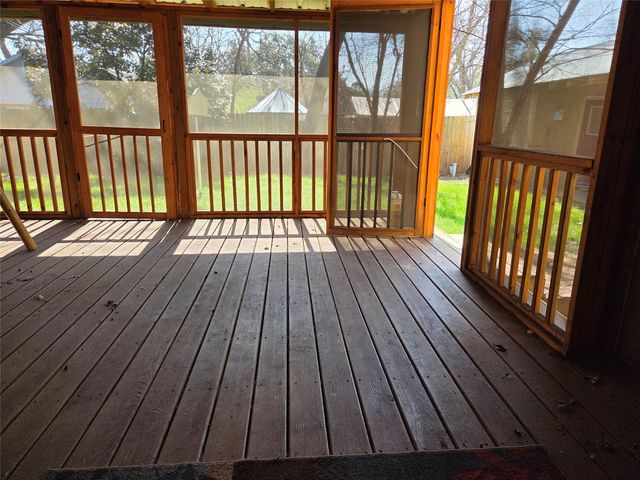 503 W 3rd Street, Cleburne, TX 76033