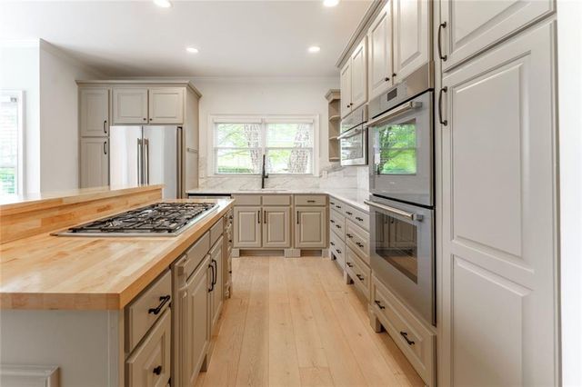 214 Chandler Walk, Loganville, GA 30052